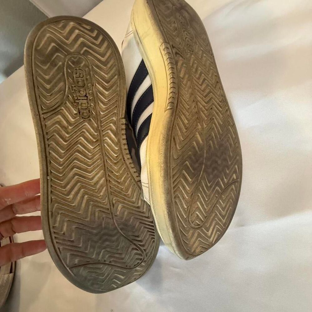 Adidas Men's White and Cream Trainers - Picture 5 of 6